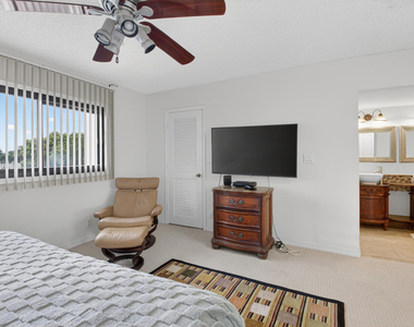 3604 Bridgewood Drive - Photo Thumbnail 22