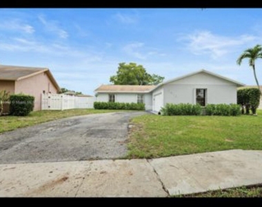 2510 Nw 110th Terrace - Photo Thumbnail 1