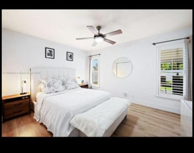 2510 Nw 110th Terrace - Photo Thumbnail 4