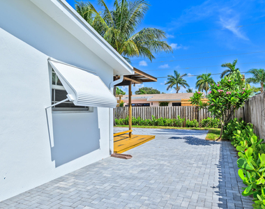 921 Se 15th Court - Photo Thumbnail 32