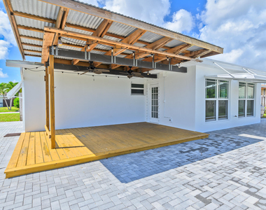 921 Se 15th Court - Photo Thumbnail 26