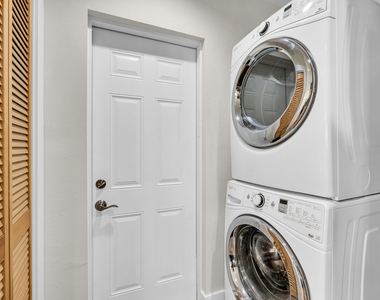 921 Se 15th Court - Photo Thumbnail 24