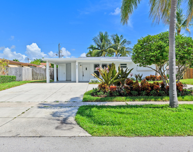 921 Se 15th Court - Photo Thumbnail 2