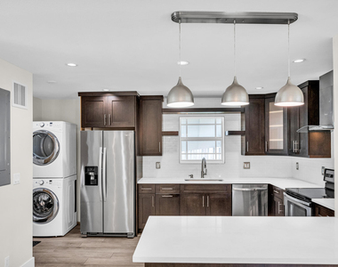 921 Se 15th Court - Photo Thumbnail 10
