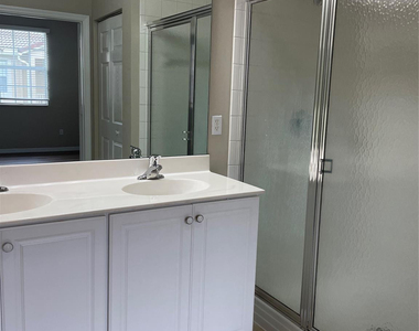 9076 Preston Place - Photo Thumbnail 2