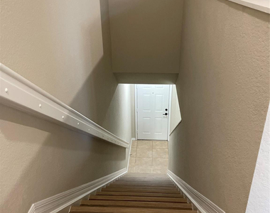 9076 Preston Place - Photo Thumbnail 7