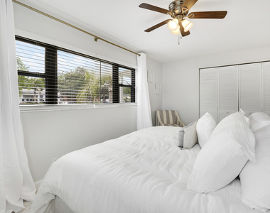 3539 Everglades Road - Photo Thumbnail 7