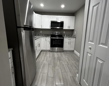 325 N 14th N Street - Photo Thumbnail 1