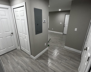 325 N 14th N Street - Photo Thumbnail 8