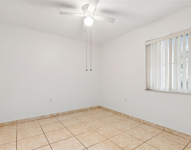 2173 Nw 78th Avenue - Photo Thumbnail 8