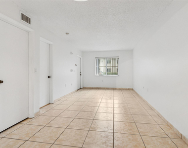2173 Nw 78th Avenue - Photo Thumbnail 1
