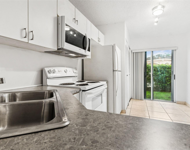 2173 Nw 78th Avenue - Photo Thumbnail 3