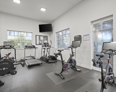 616 Nw 38th Circle - Photo Thumbnail 45