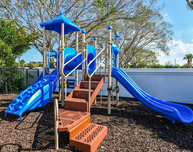 558 Sanderling Circle - Photo Thumbnail 8