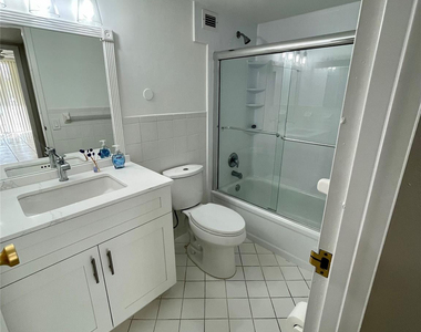 801 Three Islands Boulevard - Photo Thumbnail 13
