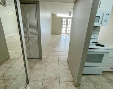 801 Three Islands Boulevard - Photo Thumbnail 5
