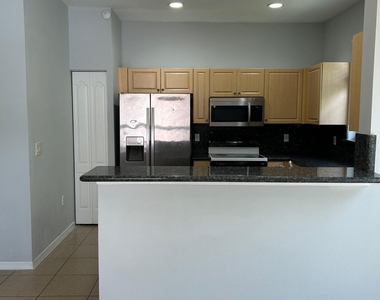 1412 Seminole Palms Drive - Photo Thumbnail 5