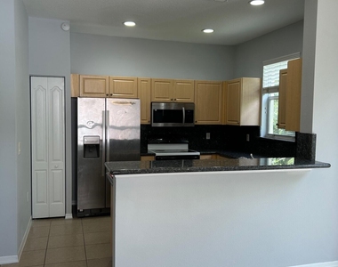 1412 Seminole Palms Drive - Photo Thumbnail 4
