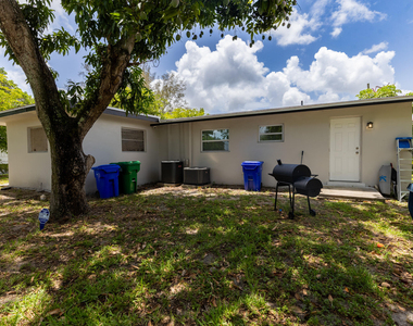 2921 Nw 11th Street - Photo Thumbnail 7