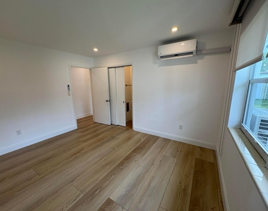 1032 Ne 16th Terrace - Photo Thumbnail 26