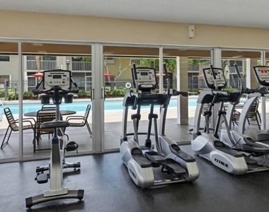 8820 Royal Palm Boulevard - Photo Thumbnail 28