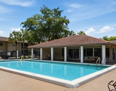8820 Royal Palm Boulevard - Photo Thumbnail 25