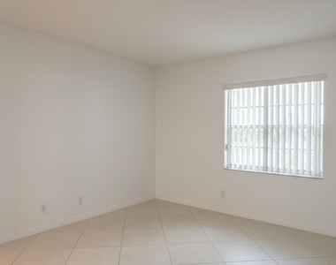 8820 Royal Palm Boulevard - Photo Thumbnail 8