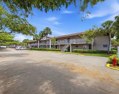 8820 Royal Palm Boulevard - Photo Thumbnail 21