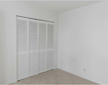 8820 Royal Palm Boulevard - Photo Thumbnail 14