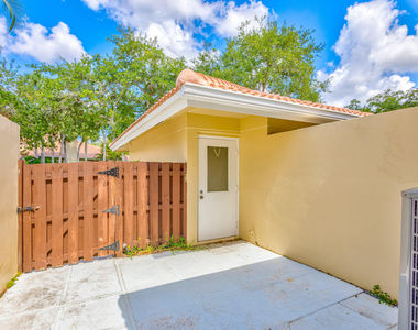 227 Old Meadow Way - Photo Thumbnail 5