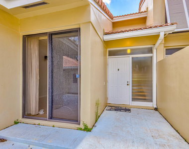 227 Old Meadow Way - Photo Thumbnail 6