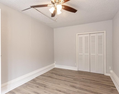 2605 Queensbury Road - Photo Thumbnail 18