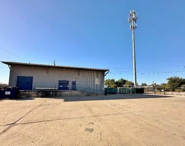 1210 Nw 4th Street - Photo Thumbnail 1
