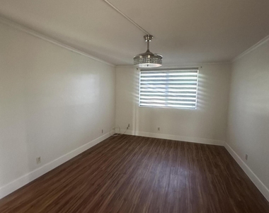 2900 Nw 47th Terrace - Photo Thumbnail 9