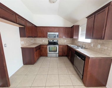 2244 Nw 199th Street - Photo Thumbnail 5