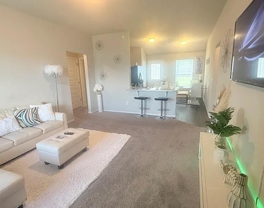 839 W Judy Drive - Photo Thumbnail 13