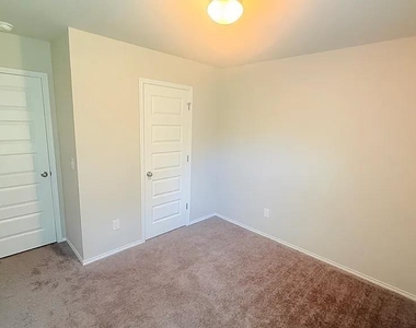 839 W Judy Drive - Photo Thumbnail 26