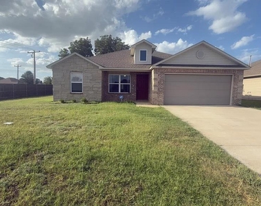 839 W Judy Drive - Photo Thumbnail 2