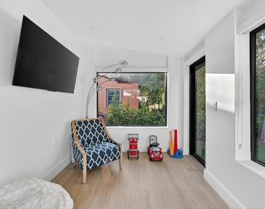 2601 Sw 26th Lane - Photo Thumbnail 25