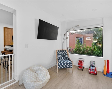 2601 Sw 26th Lane - Photo Thumbnail 24