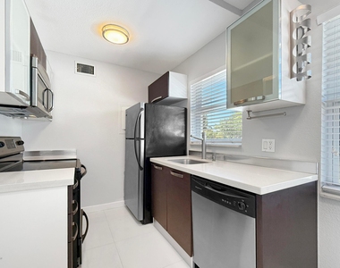 416 Ne 15th Avenue - Photo Thumbnail 8