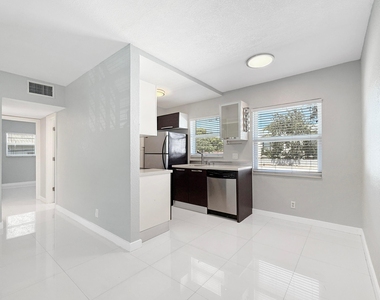 416 Ne 15th Avenue - Photo Thumbnail 7