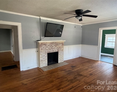 512 W 8th Avenue - Photo Thumbnail 1