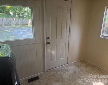 512 W 8th Avenue - Photo Thumbnail 9