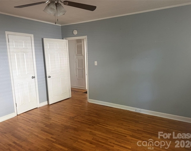 512 W 8th Avenue - Photo Thumbnail 7
