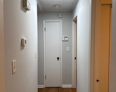 7905 Haverstraw Court - Photo Thumbnail 11