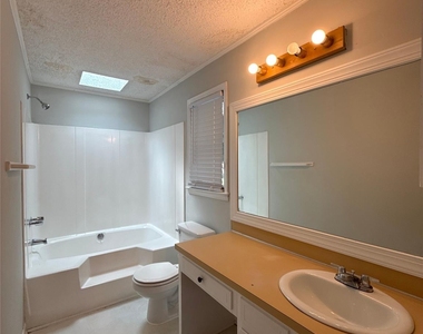 7905 Haverstraw Court - Photo Thumbnail 7