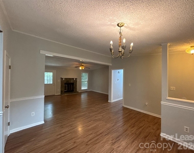 7905 Haverstraw Court - Photo Thumbnail 15