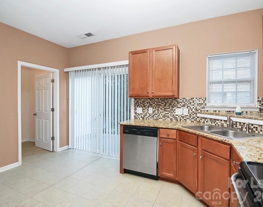 3558 Calpella Court - Photo Thumbnail 18
