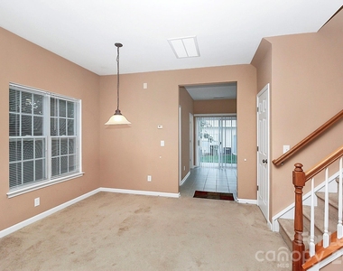 3558 Calpella Court - Photo Thumbnail 11